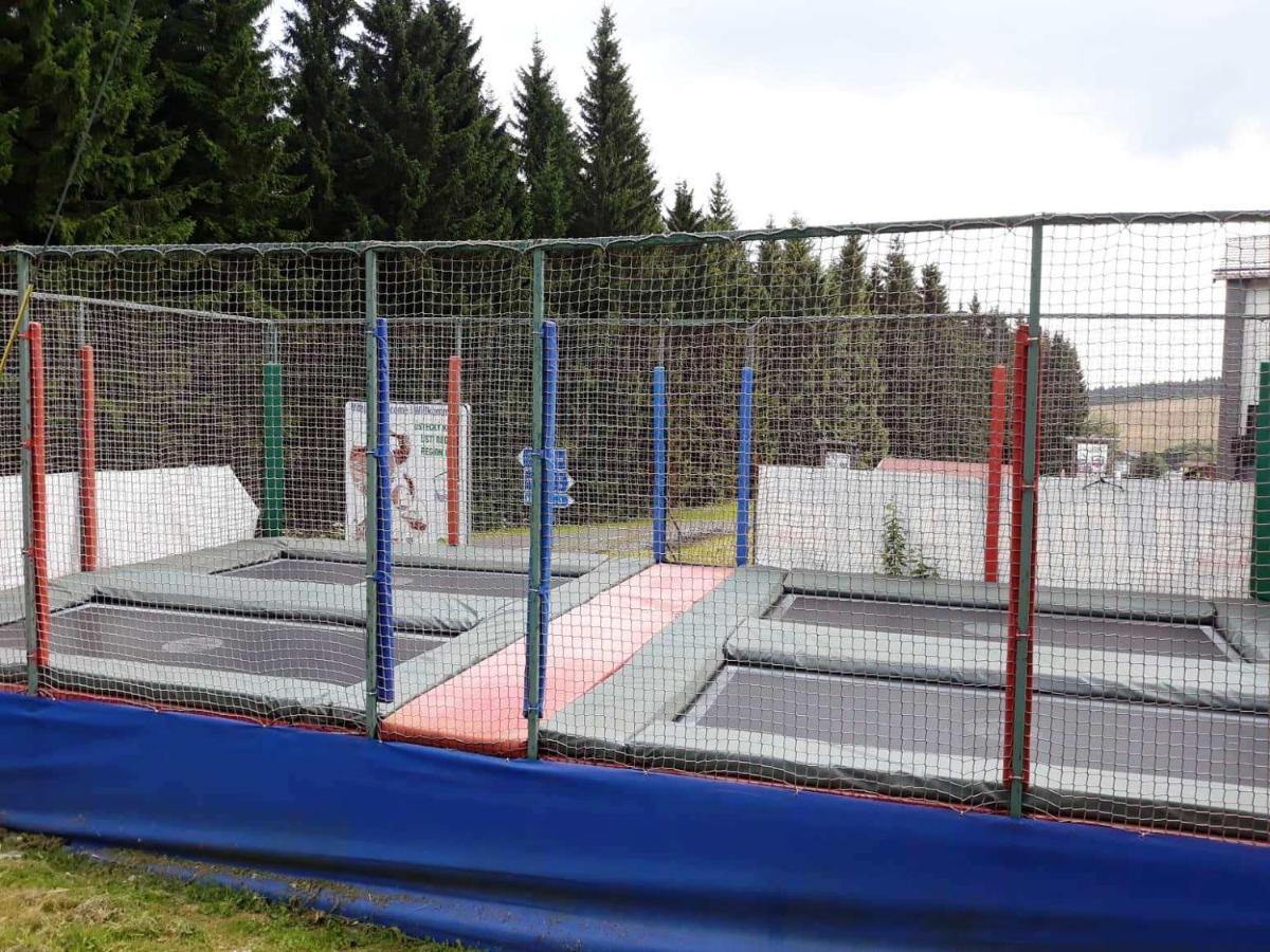 Sportcentrum Klinovec Лоучна-под-Клиновцем Экстерьер фото